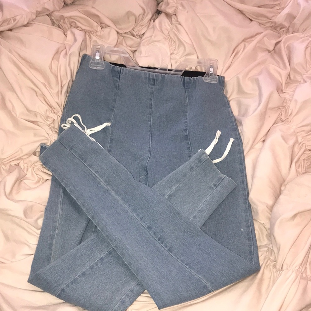 Light denim super stretchy jeans